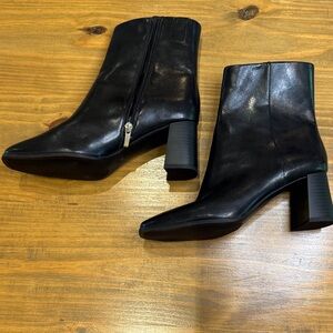 Black Normandy zippered Boots 9 women